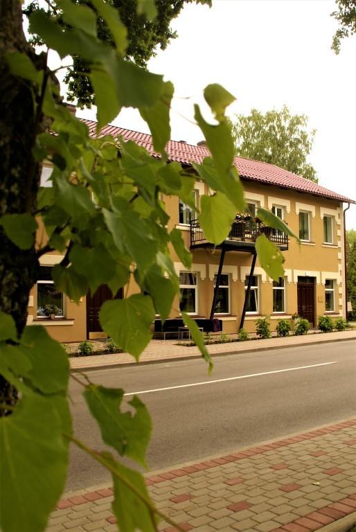 Hotel Benevilla Aluksne Luaran gambar